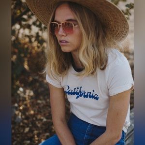 NWT California Logo Ringer T-Shirt  the Bee & the Fox 🐝 🦊